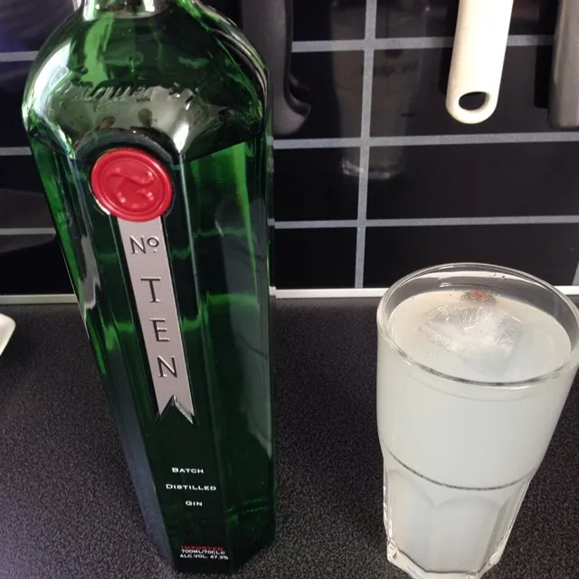 Tanqueray no. 10