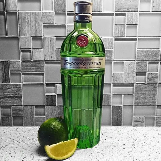 Tanqueray no. 10